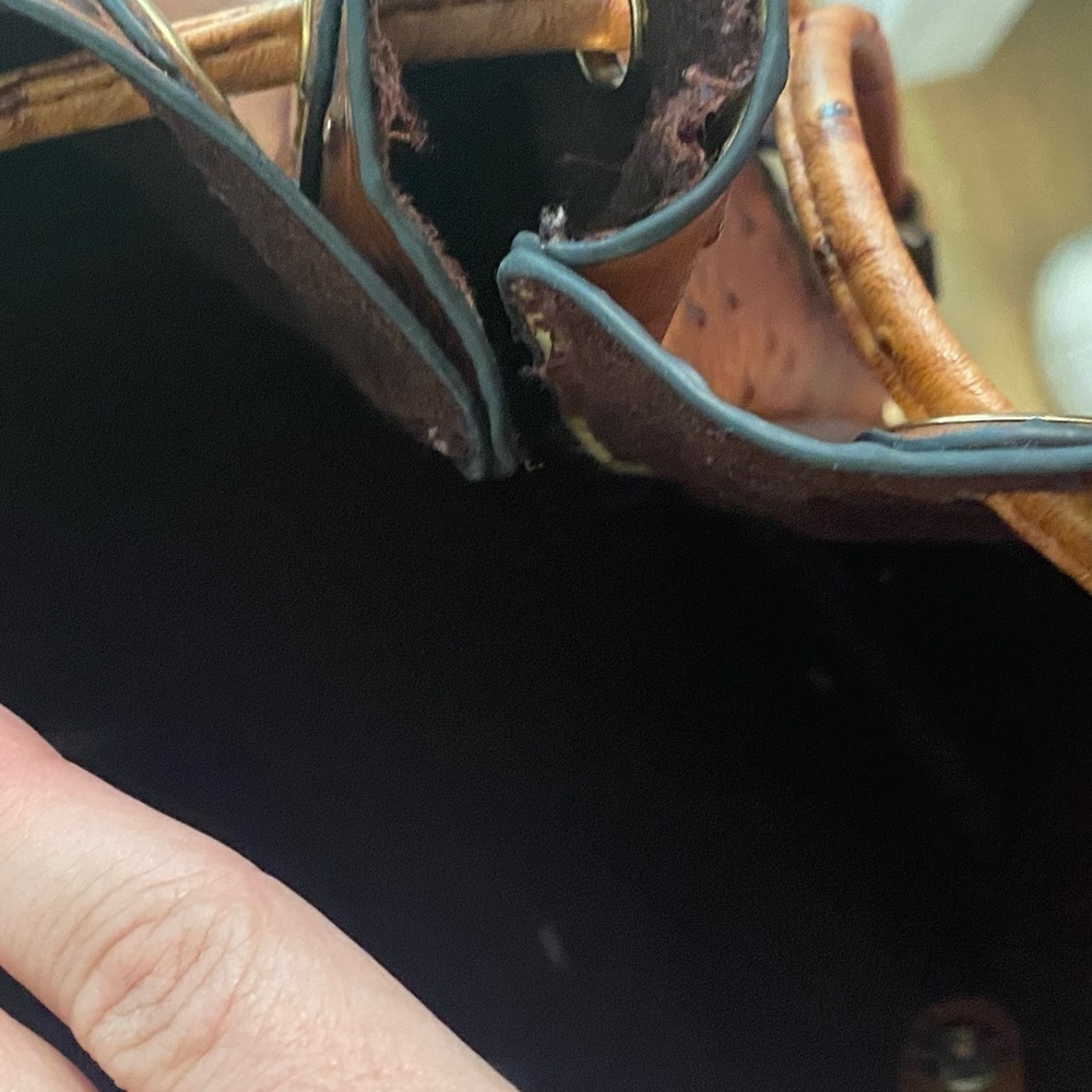 Brown Textured Drawstring Shoulder Bag - Picture 8 of 8